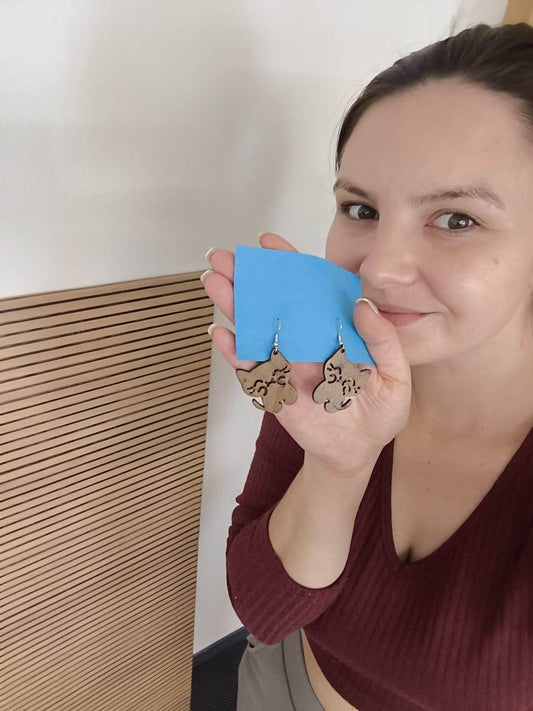 🌿 Einzigartige Ohrringe aus Holz – Natur trifft Eleganz