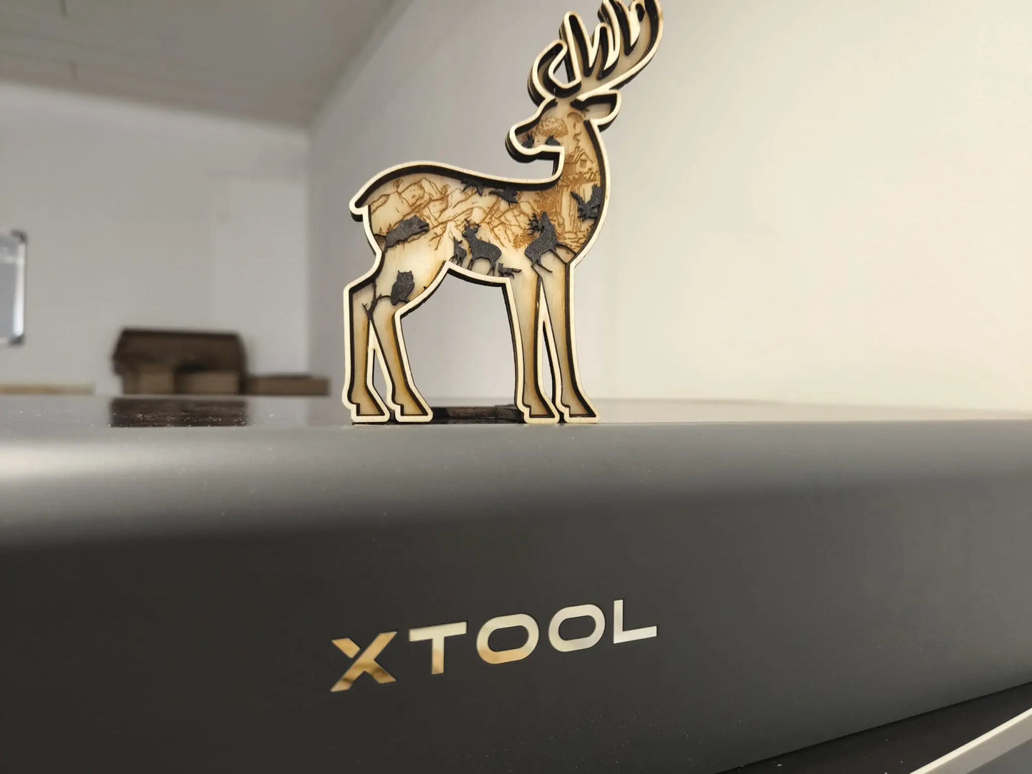 3D Holzdeko Hirsch im Wald