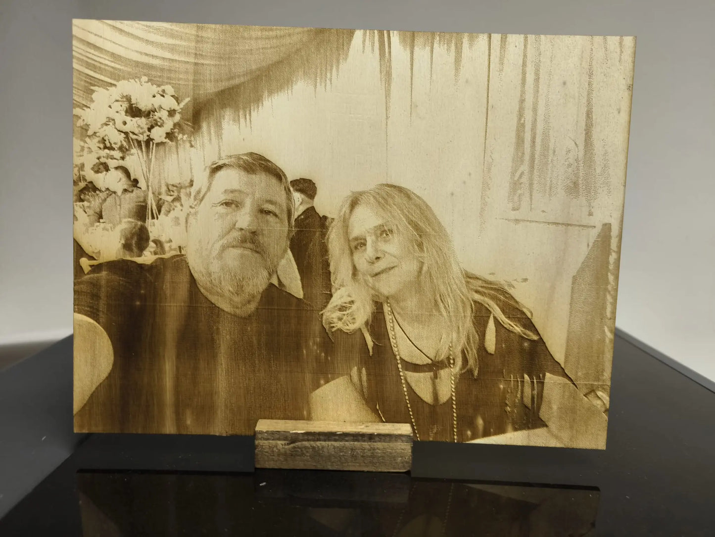 Fotogravur auf Holz – ein persönliches Geschenk, das für immer bleibt