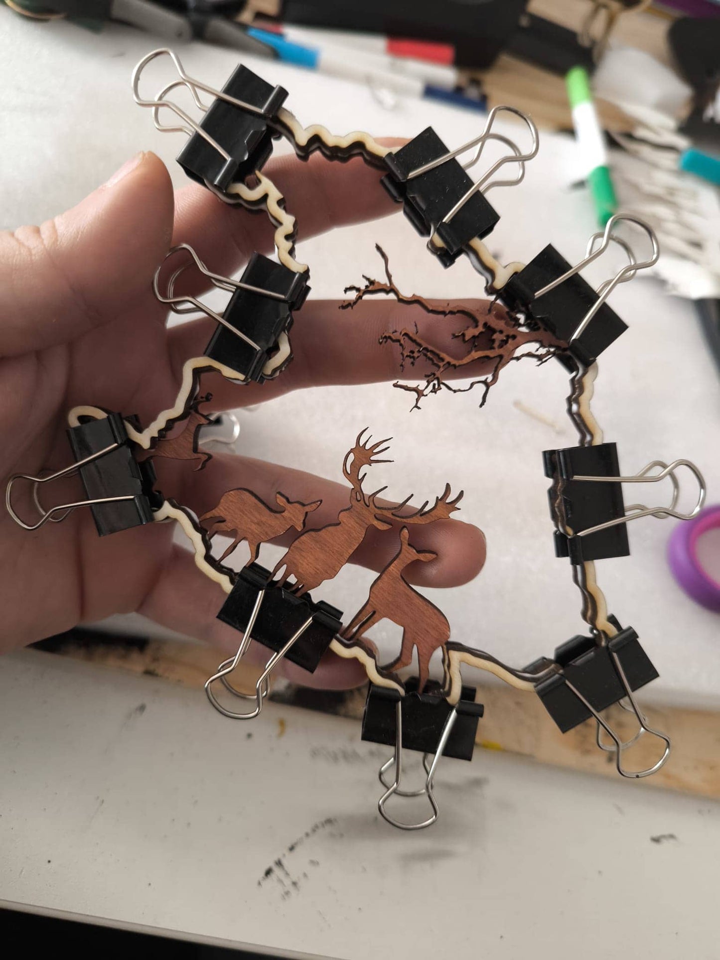 3D Holzdeko Hirsch Handgefertigtes Design mit Clip-Befestigungen für Dekorationsprojekte