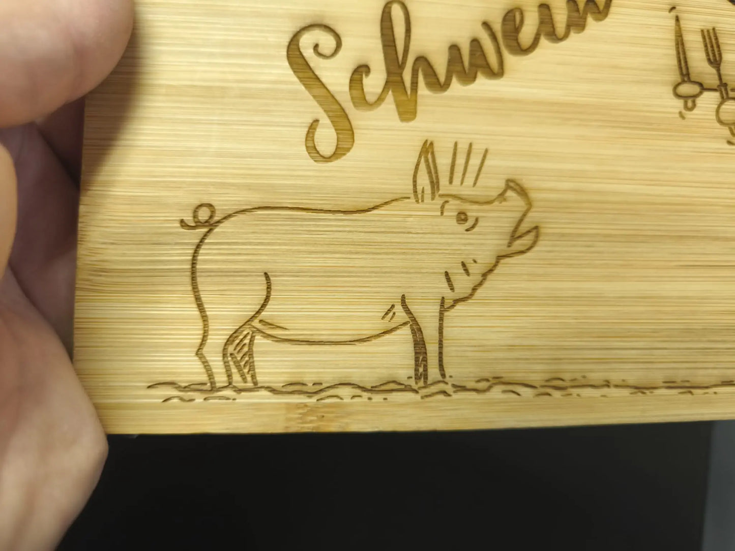 Graviertes Schneidebrett Schwein