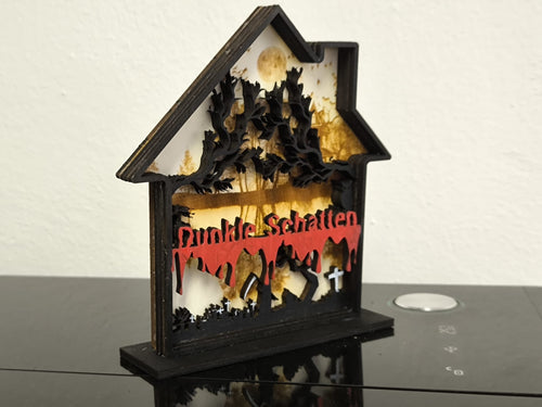 3D Holzdeko Dunkle Schatten – Mystisches Gruselhaus