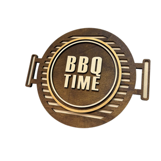 3D Layer Untersetzer „BBQ TIME“ aus Holz – runder Grill-Untersetzer mit Griff-Design